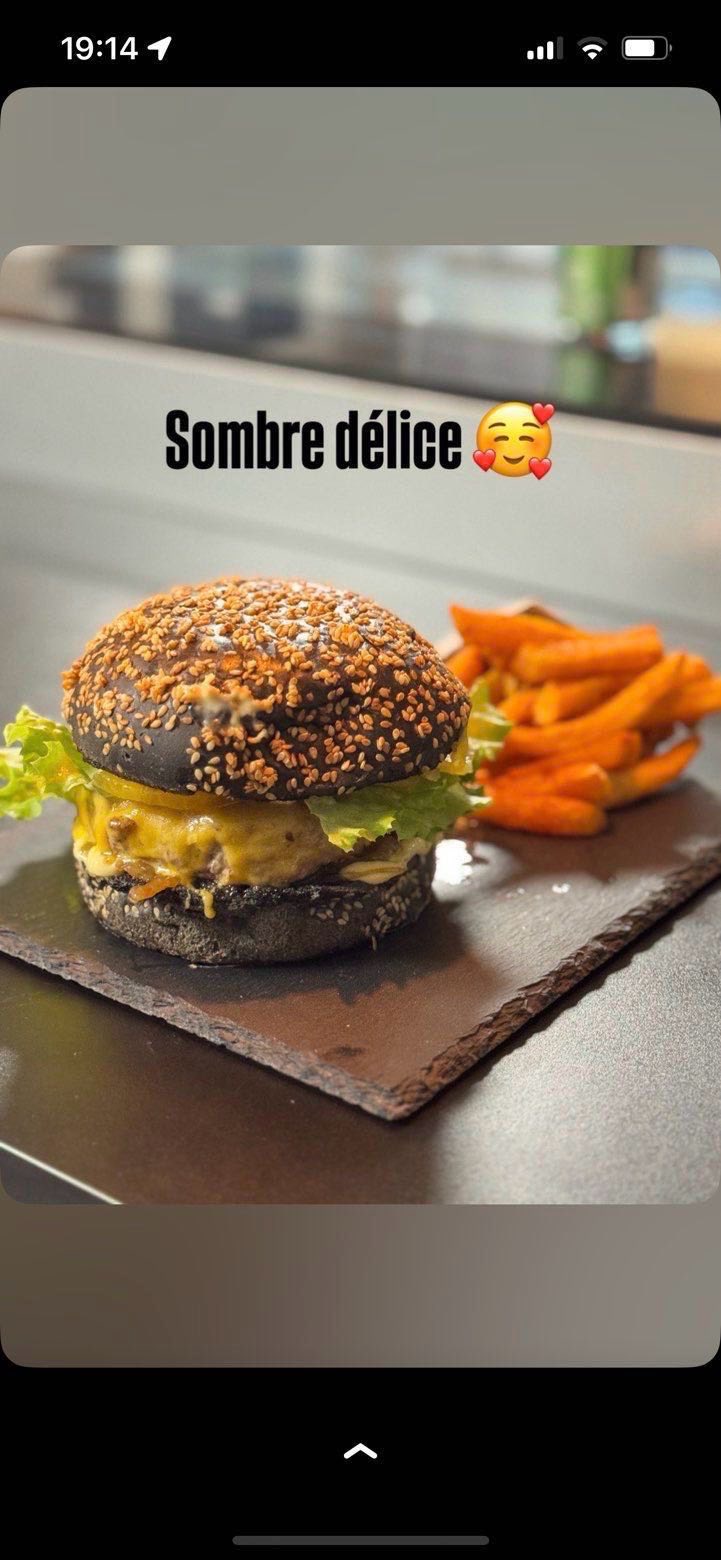 Smash burger bun noir Le Retro